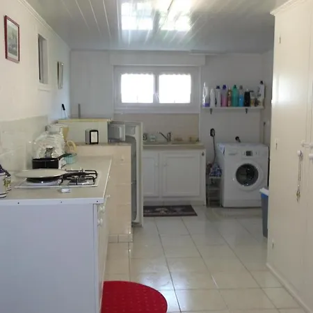 La Salamandre De Chazelles 16 3*